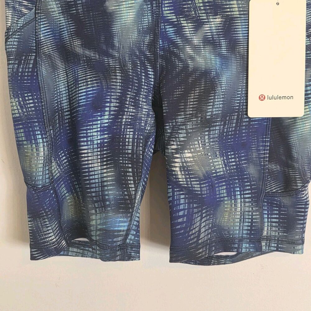 NWT Lululemon Invigorate High Rise Bike Short 8" Shapeshifter Flux Blue Multi - Picture 4 of 7